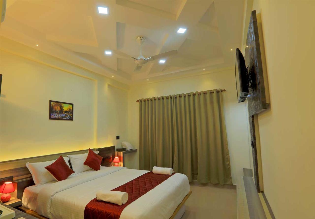 Kenz Residency Hotel Kochi Luaran gambar